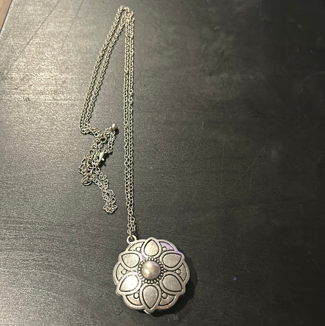 Silver Mirrored Flower Long Chain metal necklace