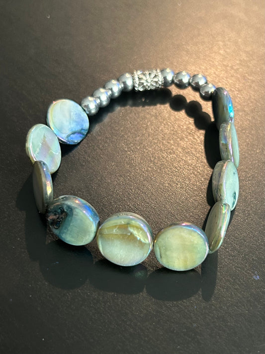 Seashell flat stones w/silver bracelet