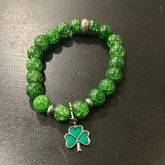 Green crackled stones w green metal lucky Irish clover